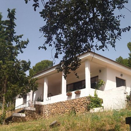Bonita Casa Blanca En El Bosque. Villa Кордоба Екстериор снимка